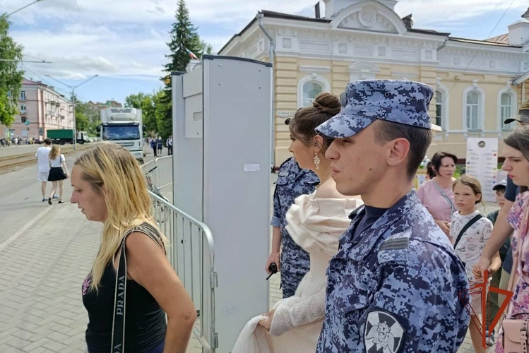 Росгвардия обеспечила безопасность массовых мероприятий в Томской области