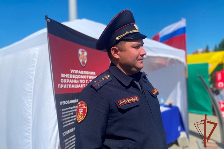 В Томской области Всероссийская ярмарка трудоустройства прошла при участии Росгвардии
