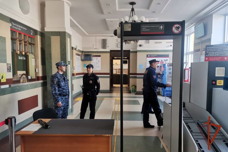 Сотрудники Росгвардии обеспечили безопасность «Поезда Победы» во время его пребывания в Томске
