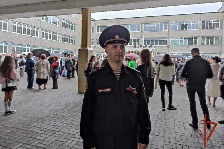 Росгвардия обеспечила безопасность Дня знаний в Томской области