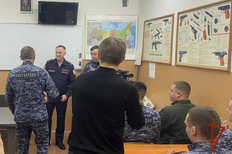 Начальник Управления Росгвардии по Томской области посетил северную столицу региона (видео)
