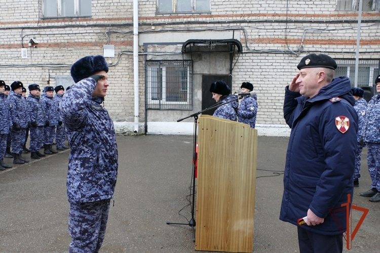 Торжественное построение в честь 73-летия вневедомственной охраны Росгвардии состоялось в Томске