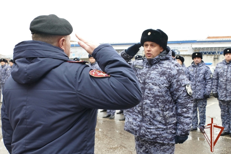 Торжественное построение в честь 73-летия вневедомственной охраны Росгвардии состоялось в Томске