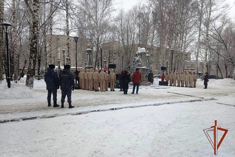 Безопасность во время митинга в честь великого русского полководца обеспечила Росгвардия в Томске