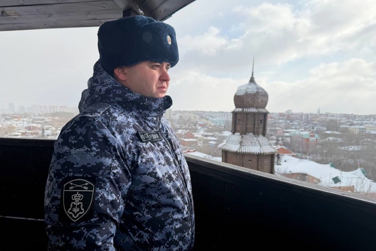 Управление Росгвардии по Томской области приглашает граждан на вакантные должности полицейских-водителей, старших полицейских и полицейских (видео)