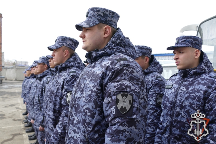 Молодые сотрудники Росгвардии приняли присягу на верность Отечеству в Томске