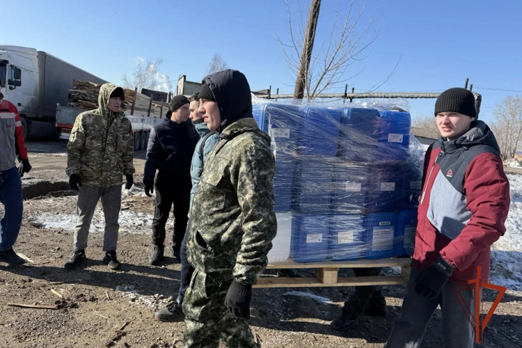 При содействии Росгвардии из Томской области в зону СВО направлен весенний гуманитарный конвой