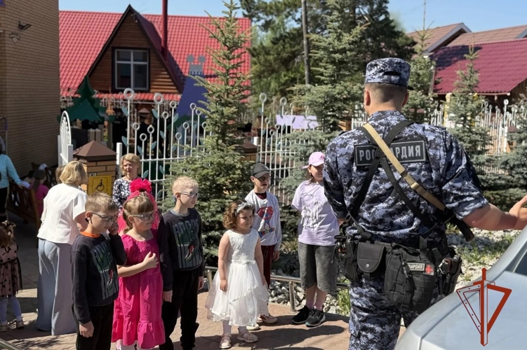 Росгвардейцы в Томске поддержали детей с тяжелыми заболеваниями (видео)