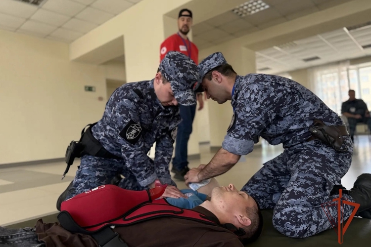 Экипаж вневедомственной охраны Росгвардии из Томской области вошел в состав сильнейших на окружном этапе конкурса профмастерства (видео)
