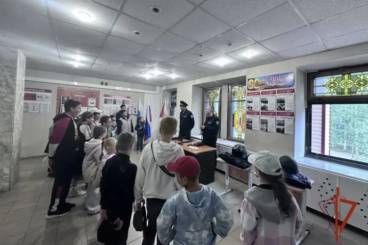 В Томской области продолжаются мероприятия всероссийской ведомственной акции «Каникулы с Росгвардией»