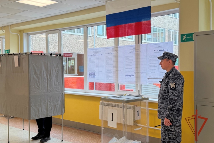 Росгвардия обеспечила правопорядок в период голосования в Томской области